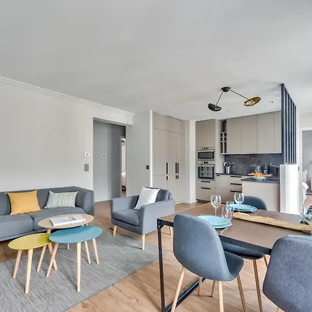 Apartament Splendid 3 Bdrs Flat In A Prime Location Of Paryż