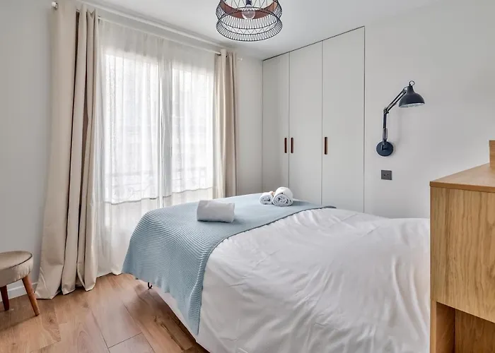 Splendid 3 Bdrs Flat In A Prime Location Of