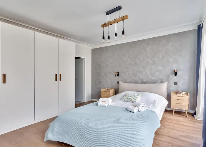 Splendid 3 Bdrs Flat In A Prime Location Of Appartement Paris