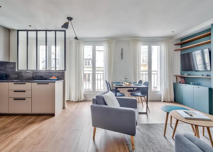 Splendid 3 Bdrs Flat In A Prime Location Of * Paris