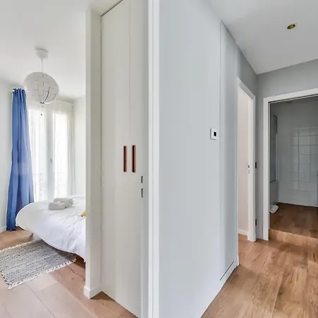 Splendid 3 Bdrs Flat In A Prime Location Of